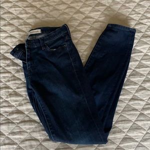 Madewell 9” High Rise Skinny Jeans in Davis Wash